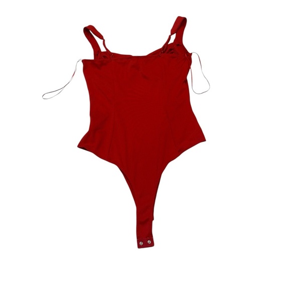 Jun & Ivy Red Bodysuit - Picture 6 of 10